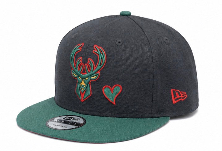 New Era Milwaukee Bucks Valentine's Hat 'Black/Green/Red'